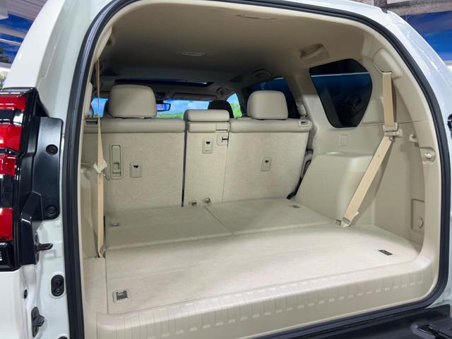 ランドクルーザープラド TX Lパッケージ サンルーフ モデリスタエアロ 7人乗り 純正9インチナビ付ディスプレイオーディオ 全周囲カメラ トヨタセーフティセンス ブラインドスポットモニター レーダークルーズ 禁煙車 ベージュ革シート(63枚目)