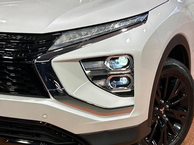 エクリプスクロス ブラックエディション サンルーフ 純正ナビ 全周囲カメラ 衝突被害軽減システム レーダークルーズ 禁煙車 電動リアゲート ハーフレザーシート 全席シートヒーター パワーシート コーナーセンサー スマートキー LEDヘッド(12枚目)