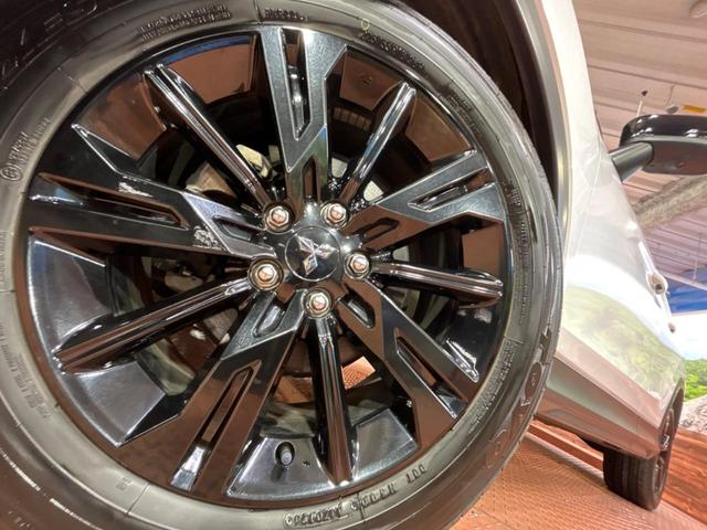 エクリプスクロス ブラックエディション サンルーフ 純正ナビ 全周囲カメラ 衝突被害軽減システム レーダークルーズ 禁煙車 電動リアゲート ハーフレザーシート 全席シートヒーター パワーシート コーナーセンサー スマートキー LEDヘッド(13枚目)