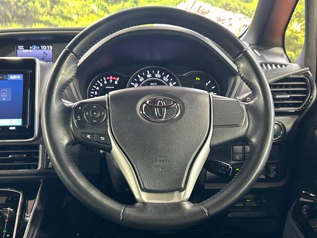 ヴォクシー ＺＳ　煌ＩＩ　両側電動スライドドア　純正９型ナビ　バックカメラ　セーフティセンス　禁煙車　リアオートエアコン　クルーズコントロール　ドライブレコーダー　ＥＴＣ　ＬＥＤヘッドライド　レーンキープ　オートライト（8枚目）