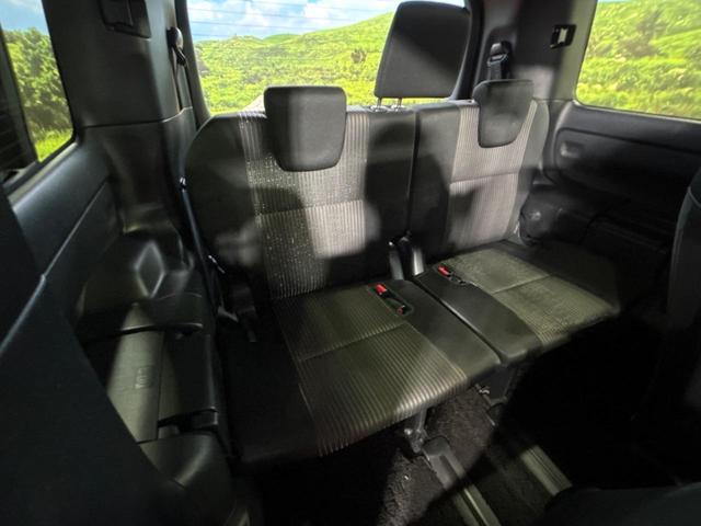 ヴォクシー ＺＳ　煌ＩＩ　両側電動スライドドア　純正９型ナビ　バックカメラ　セーフティセンス　禁煙車　リアオートエアコン　クルーズコントロール　ドライブレコーダー　ＥＴＣ　ＬＥＤヘッドライド　レーンキープ　オートライト（12枚目）