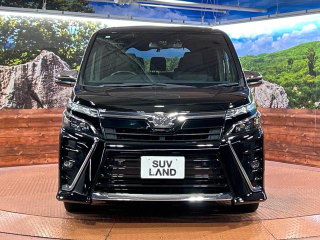 ヴォクシー ＺＳ　煌ＩＩ　両側電動スライドドア　純正９型ナビ　バックカメラ　セーフティセンス　禁煙車　リアオートエアコン　クルーズコントロール　ドライブレコーダー　ＥＴＣ　ＬＥＤヘッドライド　レーンキープ　オートライト（15枚目）
