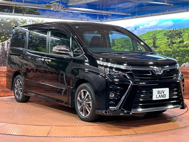 ヴォクシー ＺＳ　煌ＩＩ　両側電動スライドドア　純正９型ナビ　バックカメラ　セーフティセンス　禁煙車　リアオートエアコン　クルーズコントロール　ドライブレコーダー　ＥＴＣ　ＬＥＤヘッドライド　レーンキープ　オートライト（17枚目）