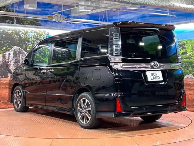 ヴォクシー ＺＳ　煌ＩＩ　両側電動スライドドア　純正９型ナビ　バックカメラ　セーフティセンス　禁煙車　リアオートエアコン　クルーズコントロール　ドライブレコーダー　ＥＴＣ　ＬＥＤヘッドライド　レーンキープ　オートライト（31枚目）