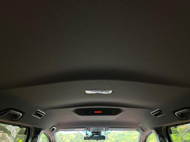 ヴォクシー ＺＳ　煌ＩＩ　両側電動スライドドア　純正９型ナビ　バックカメラ　セーフティセンス　禁煙車　リアオートエアコン　クルーズコントロール　ドライブレコーダー　ＥＴＣ　ＬＥＤヘッドライド　レーンキープ　オートライト（41枚目）