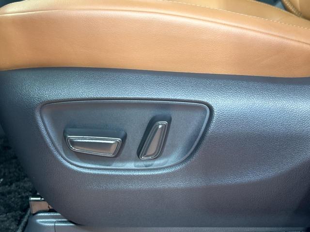 ヴェルファイアハイブリッド Z プレミア ツインムーンルーフ フリップダウンモニター 純正14型ナビ 全周囲カメラ セーフティセンス 100V電源 レーダークルーズ 禁煙車 両側パワースライドドア 電動リアゲート シートベンチレーション(23枚目)