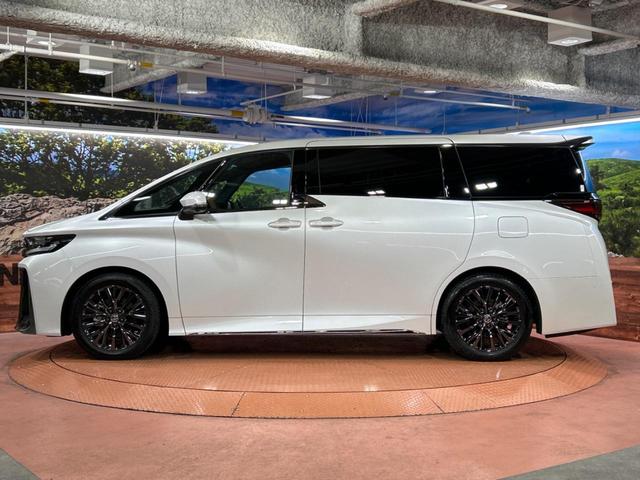 ヴェルファイアハイブリッド Z プレミア ツインムーンルーフ フリップダウンモニター 純正14型ナビ 全周囲カメラ セーフティセンス 100V電源 レーダークルーズ 禁煙車 両側パワースライドドア 電動リアゲート シートベンチレーション(32枚目)