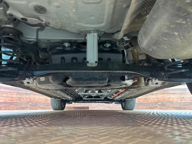 カローラクロス ハイブリッド Z 純正10.5型ナビ ガラスルーフ 全周囲カメラ 衝突被害軽減システム ブラインドスポットモニター レーダークルーズ 禁煙車 電動リアゲート ハーフレザーシート パワーシート ドラレコ シートヒーター(19枚目)