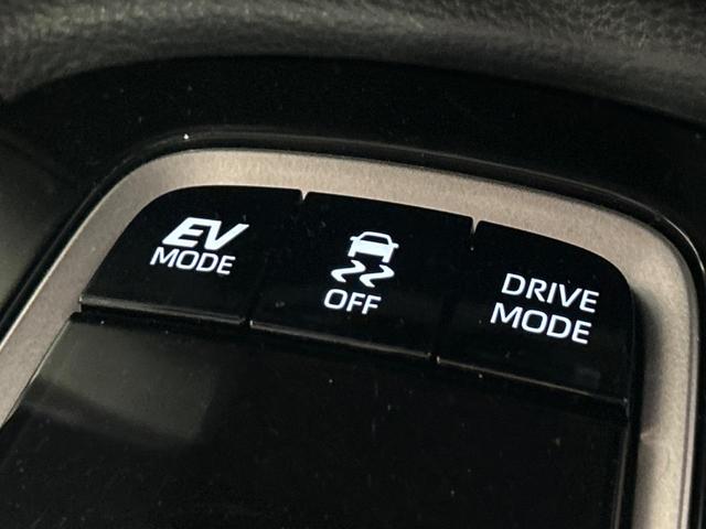 カローラクロス ハイブリッド Z 純正10.5型ナビ ガラスルーフ 全周囲カメラ 衝突被害軽減システム ブラインドスポットモニター レーダークルーズ 禁煙車 電動リアゲート ハーフレザーシート パワーシート ドラレコ シートヒーター(31枚目)