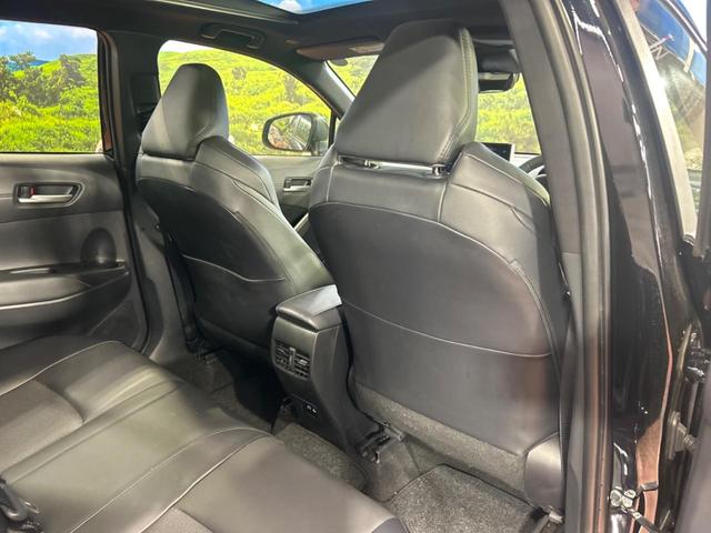 カローラクロス ハイブリッド Z 純正10.5型ナビ ガラスルーフ 全周囲カメラ 衝突被害軽減システム ブラインドスポットモニター レーダークルーズ 禁煙車 電動リアゲート ハーフレザーシート パワーシート ドラレコ シートヒーター(36枚目)