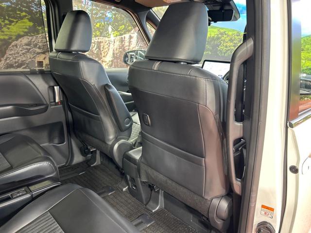 ノア ハイブリッドS-Z 純正10.5型ナビ 後席モニター 両側電動スライドドア 後席モニター バックカメラ 衝突被害軽減システム 100V電源 レーダークルーズ 禁煙車 電動リアゲート ドラレコ コーナーセンサー(50枚目)