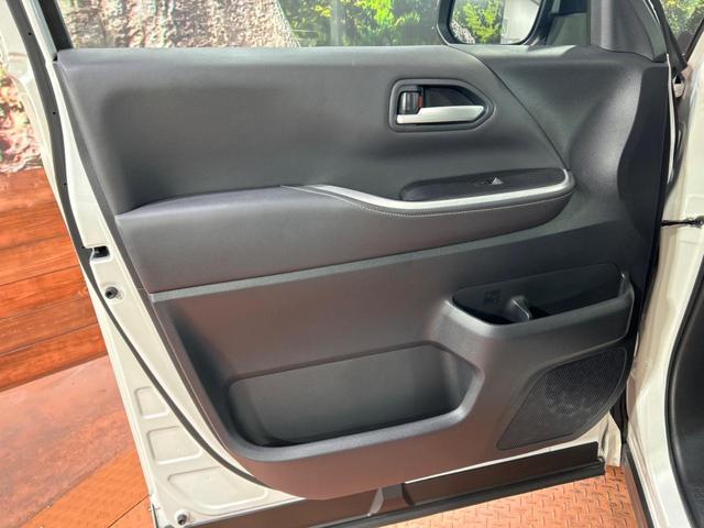 ノア ハイブリッドS-Z 純正10.5型ナビ 後席モニター 両側電動スライドドア 後席モニター バックカメラ 衝突被害軽減システム 100V電源 レーダークルーズ 禁煙車 電動リアゲート ドラレコ コーナーセンサー(52枚目)