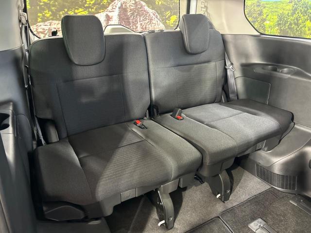 セレナ ｅ－パワー　ハイウェイスターＶ　純正１２型ナビ　後席モニター　ＡＷＩＮエアロ　両側電動スライドドア　全周囲カメラ　衝突被害軽減システム　レーダークルーズ　ブラインドスポットモニタ　禁煙車　コーナーセンサー　スマートキー　ＬＥＤヘッド（10枚目）