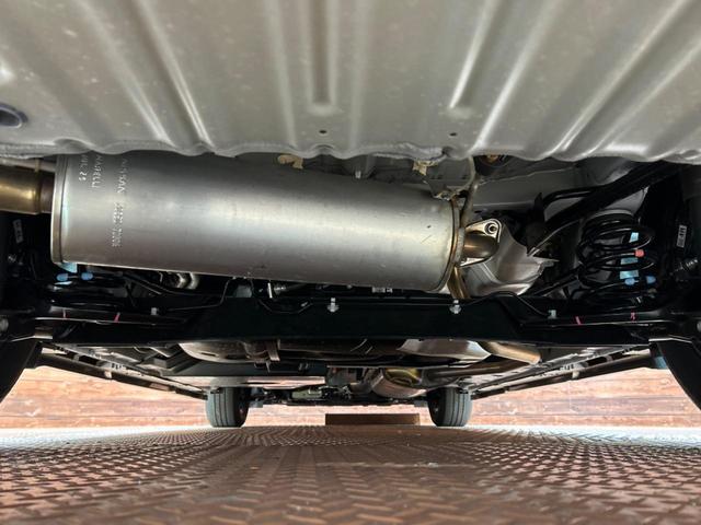 セレナ ｅ－パワー　ハイウェイスターＶ　純正１２型ナビ　後席モニター　ＡＷＩＮエアロ　両側電動スライドドア　全周囲カメラ　衝突被害軽減システム　レーダークルーズ　ブラインドスポットモニタ　禁煙車　コーナーセンサー　スマートキー　ＬＥＤヘッド（20枚目）