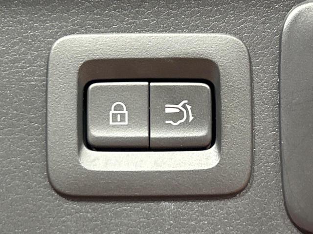 CX-30 X Lパッケージ 純正SDナビ 全周囲カメラ BOSEサウンド 衝突被害軽減システム レーダークルーズ 禁煙車 電動リアゲート レザーシート パワーシート ドラレコ コーナーセンサー スマートキー LEDヘッド(39枚目)