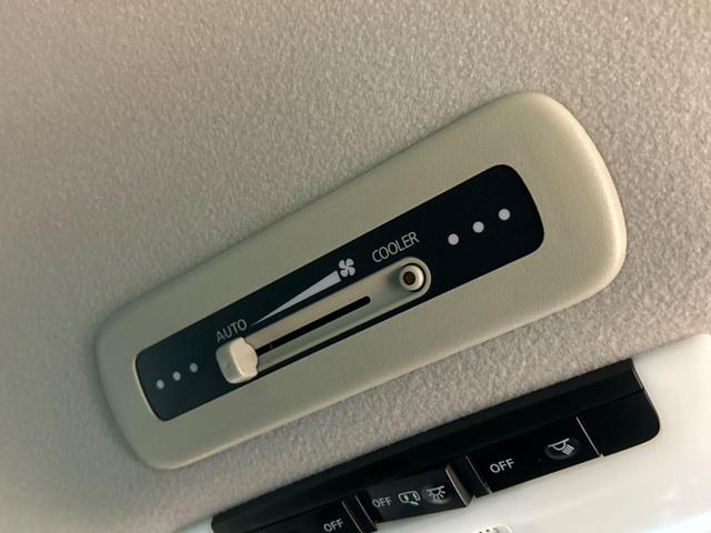 セレナ ハイウェイスター　ＶセレクションＩＩ　ＢＩＧ－Ｘ１１型ナビ　両側電動スライドドア全周囲カメラ　衝突被害軽減システム　レーダークルーズ　禁煙車　ドラレコ　コーナーセンサー　スマートキー　ビルトインＥＴＣ　オートハイビーム　車線逸脱警報（42枚目）