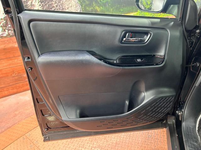 ヴォクシー ZS 煌III 両側電動スライドドア 純正10インチナビ バックカメラ トヨタセーフティセンス 禁煙車 ハーフレザーシート コーナーセンサー スマートキー LEDヘッド ビルトインETC クルコン オートハイビーム(56枚目)