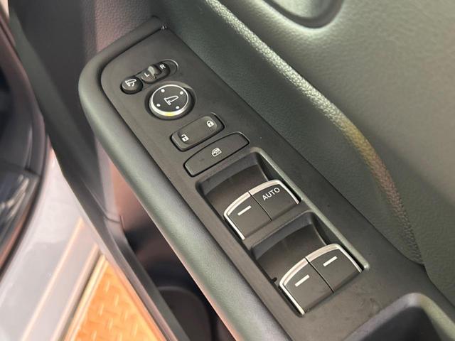 ステップワゴン e:HEVスパーダ 登録済未使用車 純正11型ナビ バックカメラ パワーバックドア 両側パワースライドドア ホンダセンシング ブラインドスポットモニター 前席シートヒーター オットマン LEDヘッド 純正16インチアルミ(50枚目)