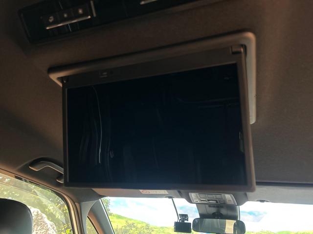 【フリップダウンモニター】大画面モニターで後席でもエンタメをお楽しみいただけます。小さなお子様にも大人気の装備です♪