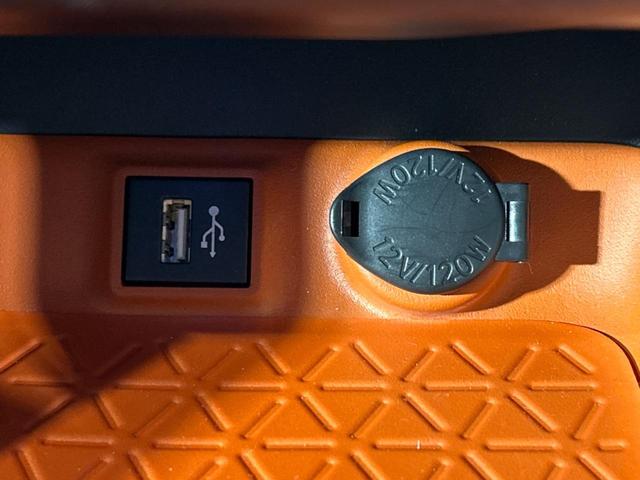 ＲＡＶ４ ハイブリッドアドベンチャー　４ＷＤ　サンルーフ　純正９型ディスプレイオーディオ　全周囲カメラ　１００Ｖ電源　衝突被害軽減システム　レーダークルーズ　禁煙車　電動リアゲート　前席シートエアコン　ブラインドスポットモニター（66枚目）