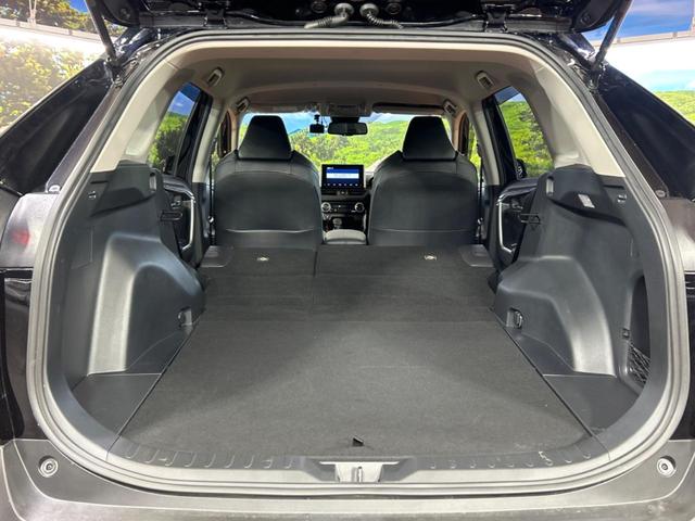 ＲＡＶ４ アドベンチャー　純正９型ナビ　バックカメラ　トヨタセーフティセンス　レーダークルーズ　ブラインドスポットモニター　禁煙車　パワーシート　ドラレコ　コーナーセンサー　スマートキー　ルーフレール　ＥＴＣ２．０（10枚目）