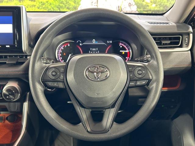 ＲＡＶ４ アドベンチャー　純正９型ナビ　バックカメラ　トヨタセーフティセンス　レーダークルーズ　ブラインドスポットモニター　禁煙車　パワーシート　ドラレコ　コーナーセンサー　スマートキー　ルーフレール　ＥＴＣ２．０（11枚目）