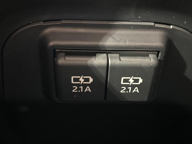 ＲＡＶ４ アドベンチャー　純正９型ナビ　バックカメラ　トヨタセーフティセンス　レーダークルーズ　ブラインドスポットモニター　禁煙車　パワーシート　ドラレコ　コーナーセンサー　スマートキー　ルーフレール　ＥＴＣ２．０（40枚目）