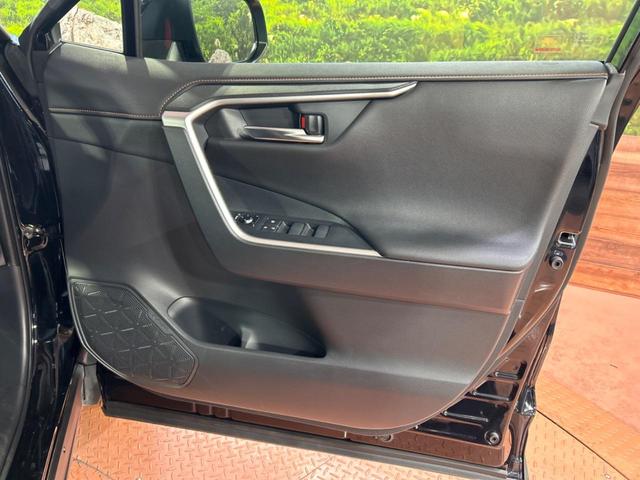 ＲＡＶ４ アドベンチャー　純正９型ナビ　バックカメラ　トヨタセーフティセンス　レーダークルーズ　ブラインドスポットモニター　禁煙車　パワーシート　ドラレコ　コーナーセンサー　スマートキー　ルーフレール　ＥＴＣ２．０（59枚目）