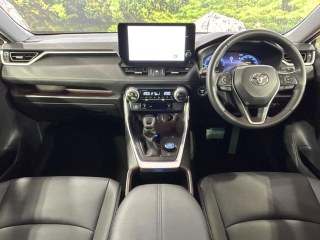 ＲＡＶ４ ハイブリッドＧ　４ＷＤ　純正１０．５型ナビ　バックカメラ　衝突被害軽減システム　レーダークルーズ　禁煙車　電動リアゲート　前席シートエアコン　パワーシート　ドラレコ　コーナーセンサー　スマートキー　ＬＥＤヘッド（2枚目）