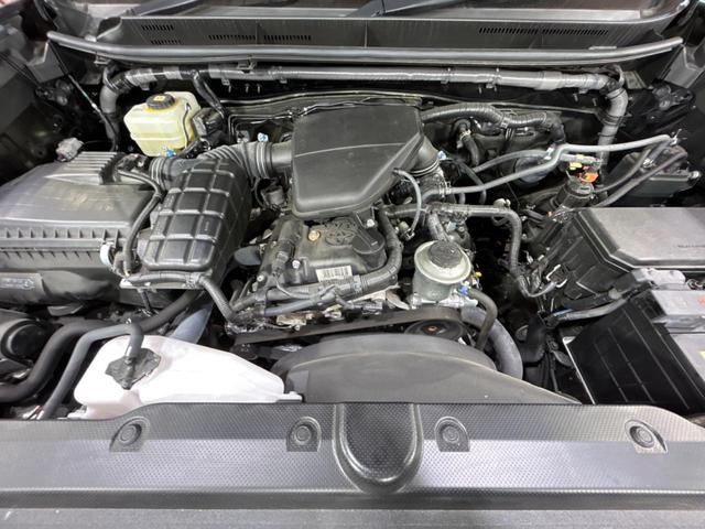 ランドクルーザープラド ＴＸ　４ＷＤ　７人乗り　サンルーフ　純正ナビ　バックカメラ　衝突被害軽減システム　禁煙車　レザーシート　前席シートベンチレーション　ドラレコ　コーナーセンサー　スマートキー　ＬＥＤヘッド　ＥＴＣ２．０（17枚目）