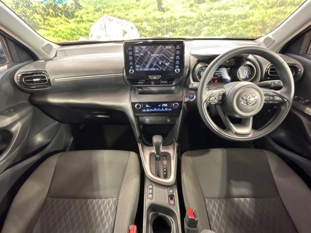 ヤリスクロス ハイブリッドＧ　純正８インチナビ付ディスプレイオーディオ　トヨタセーフティセンス　禁煙車　レーダークルーズ　ブラインドスポットモニター　ＬＥＤヘッドライト　純正１６インチアルミホイール　フルセグ　Ｂｌｕｅｔｏｏｔｈ（2枚目）