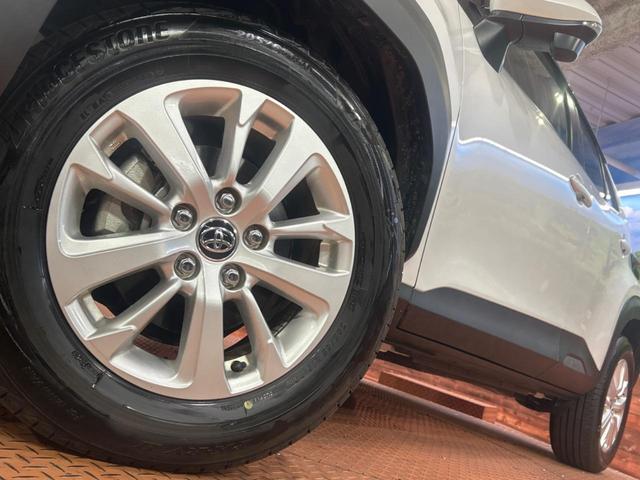 ヤリスクロス ハイブリッドＧ　純正８インチナビ付ディスプレイオーディオ　トヨタセーフティセンス　禁煙車　レーダークルーズ　ブラインドスポットモニター　ＬＥＤヘッドライト　純正１６インチアルミホイール　フルセグ　Ｂｌｕｅｔｏｏｔｈ（13枚目）