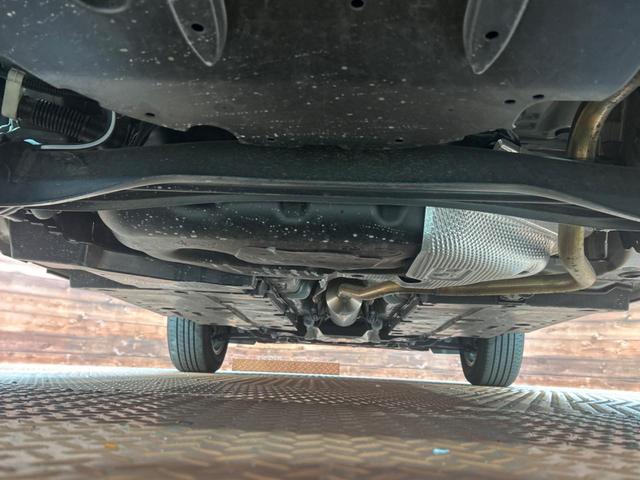 ヤリスクロス ハイブリッドＧ　純正８インチナビ付ディスプレイオーディオ　トヨタセーフティセンス　禁煙車　レーダークルーズ　ブラインドスポットモニター　ＬＥＤヘッドライト　純正１６インチアルミホイール　フルセグ　Ｂｌｕｅｔｏｏｔｈ（19枚目）