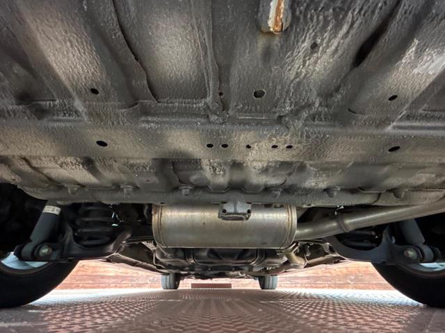 ステップワゴンスパーダ スパーダハイブリッド G・EX ホンダセンシング フリップダウンモニター 純正ナビ バックカメラ ホンダセンシング LEDヘッドライト シートヒーター 両側電動スライドドア ETC フルセグ スマートキー 純正16インチアルミホイール(19枚目)