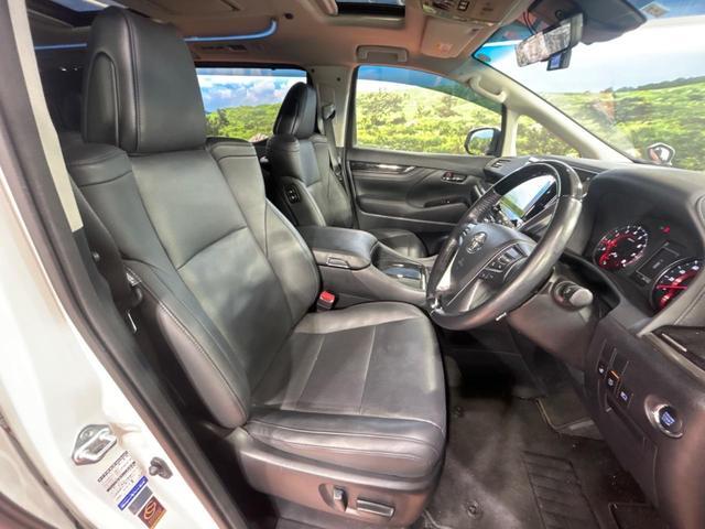 アルファード ２．５Ｓ　Ｃパッケージ　サンルーフ　フリップダウンモニター　純正９インチナビ付ディスプレイオーディオ　デジタルインナーミラー　ブラインドスポットモニター　フルセグ　Ｂｌｕｅｔｏｏｔｈ再生　両側電動スライドドア　電動リアゲート（8枚目）