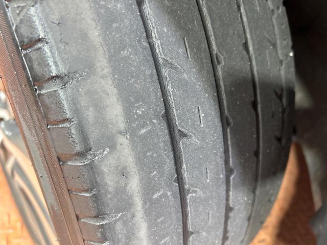 アルファード ２．５Ｓ　Ｃパッケージ　サンルーフ　フリップダウンモニター　純正９インチナビ付ディスプレイオーディオ　デジタルインナーミラー　ブラインドスポットモニター　フルセグ　Ｂｌｕｅｔｏｏｔｈ再生　両側電動スライドドア　電動リアゲート（26枚目）