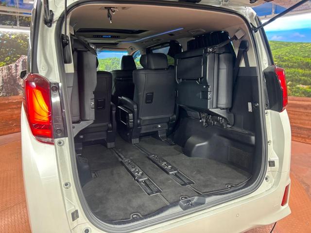 アルファード ２．５Ｓ　Ｃパッケージ　サンルーフ　フリップダウンモニター　純正９インチナビ付ディスプレイオーディオ　デジタルインナーミラー　ブラインドスポットモニター　フルセグ　Ｂｌｕｅｔｏｏｔｈ再生　両側電動スライドドア　電動リアゲート（67枚目）