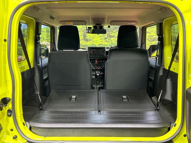 普段のお買い物や通勤、送迎等に十分な荷室スペースを確保しております。セカンドシートを倒すと、大きな荷物の積載も可能です♪