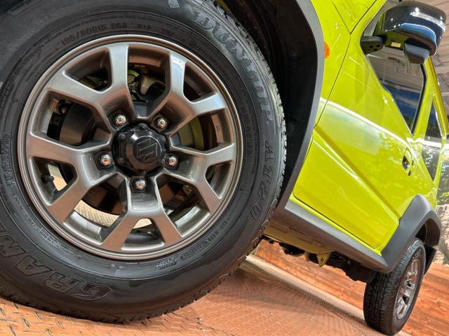 【純正１５インチアルミホイール】外観にマッチした純正アルミホイールを装着しております。各種社外アルミホイールや、スタッドレスタイヤも取扱いしております。是非ご相談ください♪