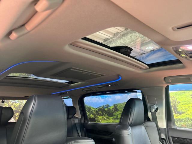 アルファード ２．５Ｓ　Ｃパッケージ　ツインムーンルーフ　フリップダウンモニター　純正ディスプレイオーディオ　バックカメラ　ブラインドスポットモニター　デジタルインナーミラー　レーダークルーズ　パワーバックドア　フルセグ（3枚目）