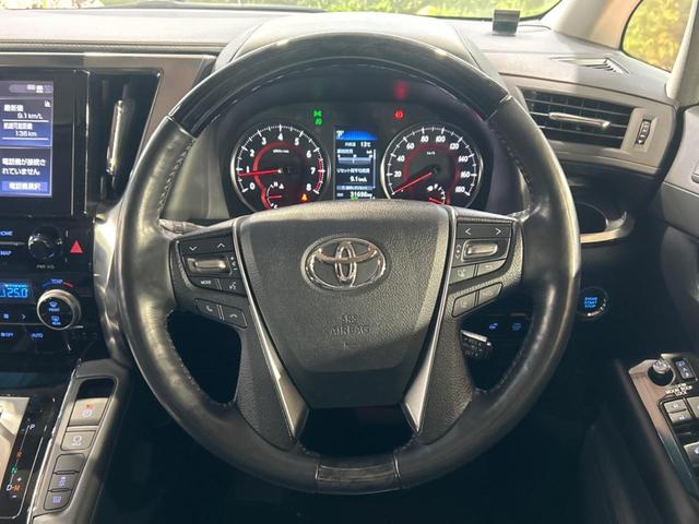 アルファード ２．５Ｓ　Ｃパッケージ　ツインムーンルーフ　フリップダウンモニター　純正ディスプレイオーディオ　バックカメラ　ブラインドスポットモニター　デジタルインナーミラー　レーダークルーズ　パワーバックドア　フルセグ（12枚目）