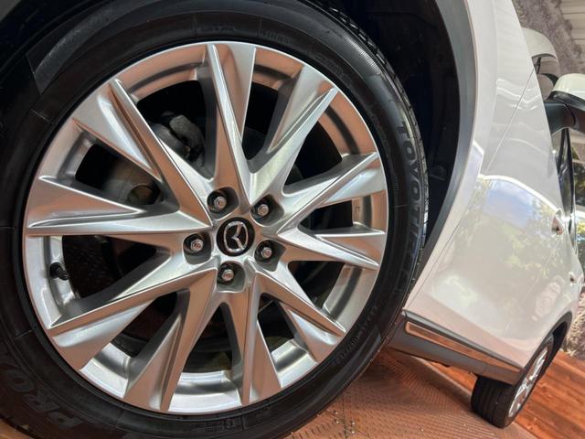 ＣＸ－８ ＸＤプロアクティブ　４ＷＤ　後席モニター　マツダコネクトナビ　全周囲カメラ　衝突被害軽減システム　レーダークルーズ　禁煙車　電動リアゲート　パワーシート　ドラレコ　コーナーセンサー　スマートキー　ＬＥＤヘッド（14枚目）