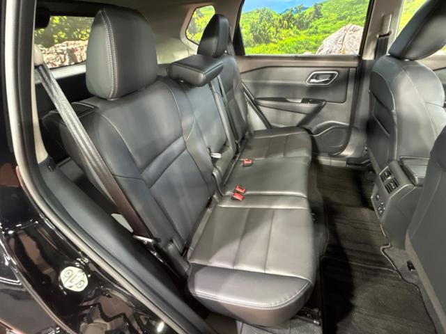 エクストレイル G e-4ORCE 4WD 純正12型ナビ 全周囲カメラ 衝突被害軽減装置 レーダークルーズ 禁煙車 電動リアゲート 100v電源 前席シートヒーター デジタルインナーミラー ヘッドアップディスプレイ パワーシート(9枚目)