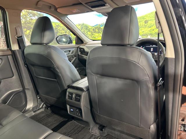 エクストレイル G e-4ORCE 4WD 純正12型ナビ 全周囲カメラ 衝突被害軽減装置 レーダークルーズ 禁煙車 電動リアゲート 100v電源 前席シートヒーター デジタルインナーミラー ヘッドアップディスプレイ パワーシート(51枚目)