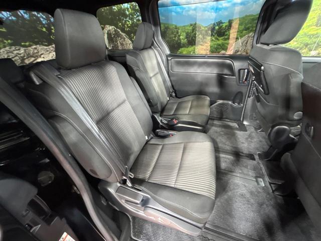 ヴォクシー ＺＳ　煌ＩＩ　両側電動スライドドア　後席モニター　純正１０型ナビ　バックカメラ　衝突被害軽減装置　禁煙車　ドラレコ　ＥＴＣ２．０　クルーズコントロール　スマートキー　ＬＥＤヘッドライト　純正１６インチアルミホイル（9枚目）