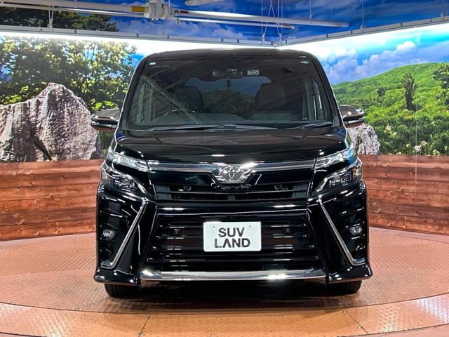 ヴォクシー ＺＳ　煌ＩＩ　両側電動スライドドア　後席モニター　純正１０型ナビ　バックカメラ　衝突被害軽減装置　禁煙車　ドラレコ　ＥＴＣ２．０　クルーズコントロール　スマートキー　ＬＥＤヘッドライト　純正１６インチアルミホイル（15枚目）