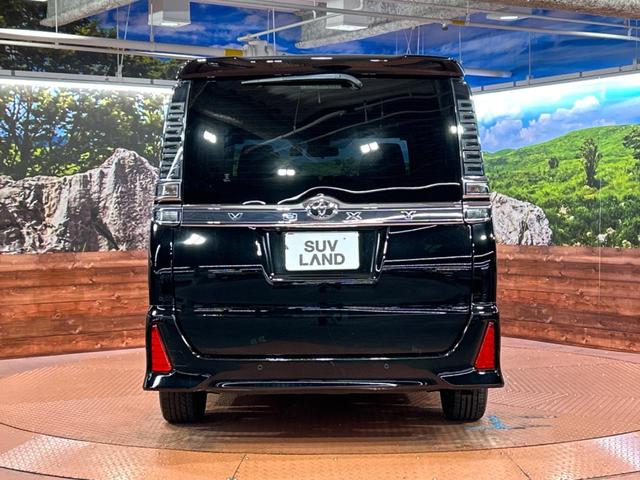 ヴォクシー ＺＳ　煌ＩＩ　両側電動スライドドア　後席モニター　純正１０型ナビ　バックカメラ　衝突被害軽減装置　禁煙車　ドラレコ　ＥＴＣ２．０　クルーズコントロール　スマートキー　ＬＥＤヘッドライト　純正１６インチアルミホイル（16枚目）