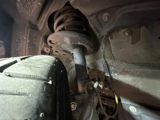 ヴォクシー ＺＳ　煌ＩＩ　両側電動スライドドア　後席モニター　純正１０型ナビ　バックカメラ　衝突被害軽減装置　禁煙車　ドラレコ　ＥＴＣ２．０　クルーズコントロール　スマートキー　ＬＥＤヘッドライト　純正１６インチアルミホイル（20枚目）