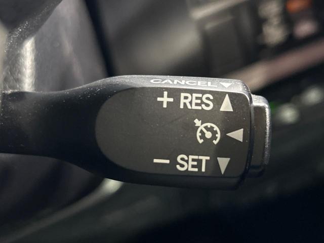 ヴォクシー ＺＳ　煌ＩＩ　両側電動スライドドア　後席モニター　純正１０型ナビ　バックカメラ　衝突被害軽減装置　禁煙車　ドラレコ　ＥＴＣ２．０　クルーズコントロール　スマートキー　ＬＥＤヘッドライト　純正１６インチアルミホイル（26枚目）