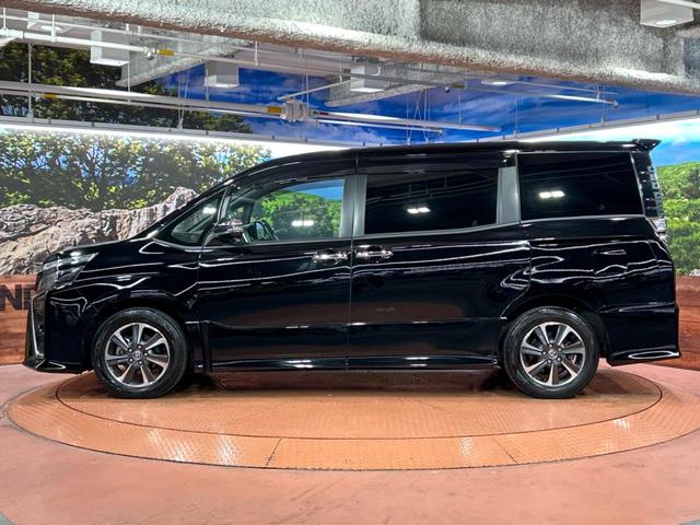 ヴォクシー ＺＳ　煌ＩＩ　両側電動スライドドア　後席モニター　純正１０型ナビ　バックカメラ　衝突被害軽減装置　禁煙車　ドラレコ　ＥＴＣ２．０　クルーズコントロール　スマートキー　ＬＥＤヘッドライト　純正１６インチアルミホイル（32枚目）